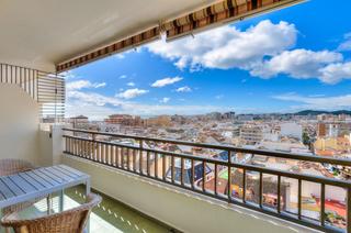 Apartamento en Avenida ramón y cajal 2. Apartamento céntrico en planta alta con vistas panorámicas