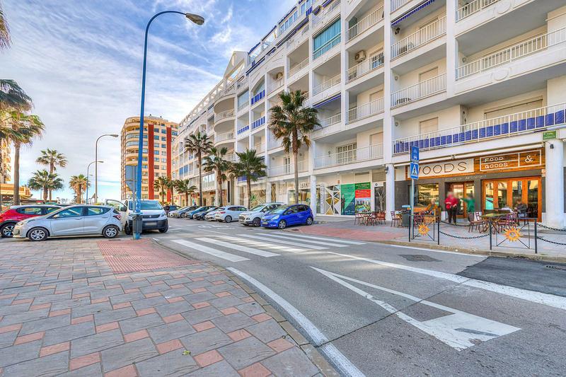 Foto 75d6e630-7b74-47f0-906b-1dc596fd1ea9. Apartamento en calle alberto morgenstern 2 apartamento junto al mar en Fuengirola