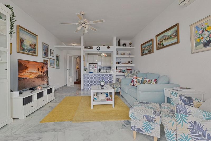Foto b529b3ab-3fab-4c41-8ccc-ffeadec02268. Apartamento en calle alberto morgenstern 2 apartamento junto al mar en Fuengirola