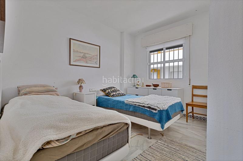 Foto d9936bd8-5809-4b44-9fc3-b539105c0d0c. Apartamento en calle alberto morgenstern 2 apartamento junto al mar en Fuengirola