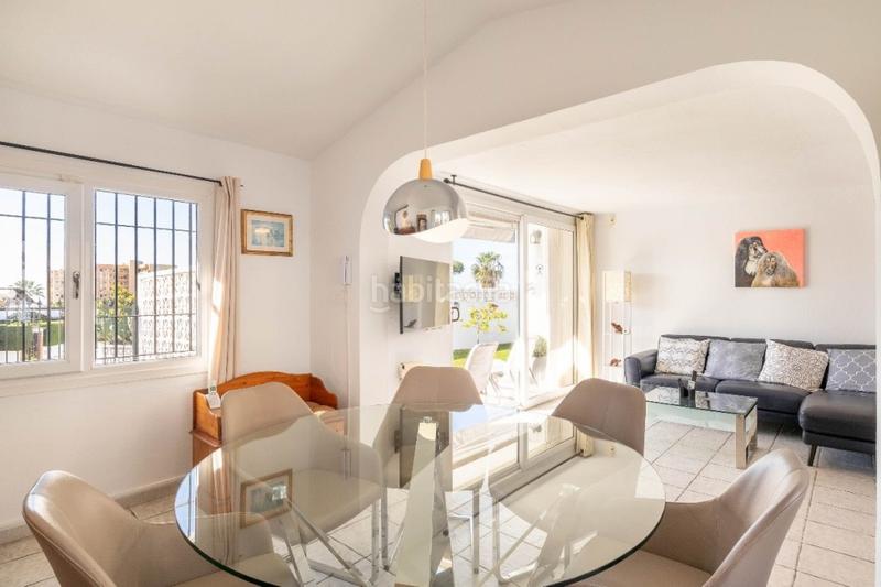 Foto 85b2a6d9-9074-4192-a493-ab1a7119a16f. Casa en calle tomillo de calypso 3 villa junto al mar!!! en Mijas
