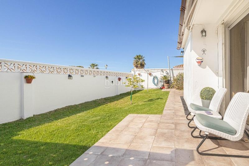 Foto bcc2ca08-f3d0-4608-a70c-b90d7193f29f. Casa en calle tomillo de calypso 3 villa junto al mar!!! en Mijas