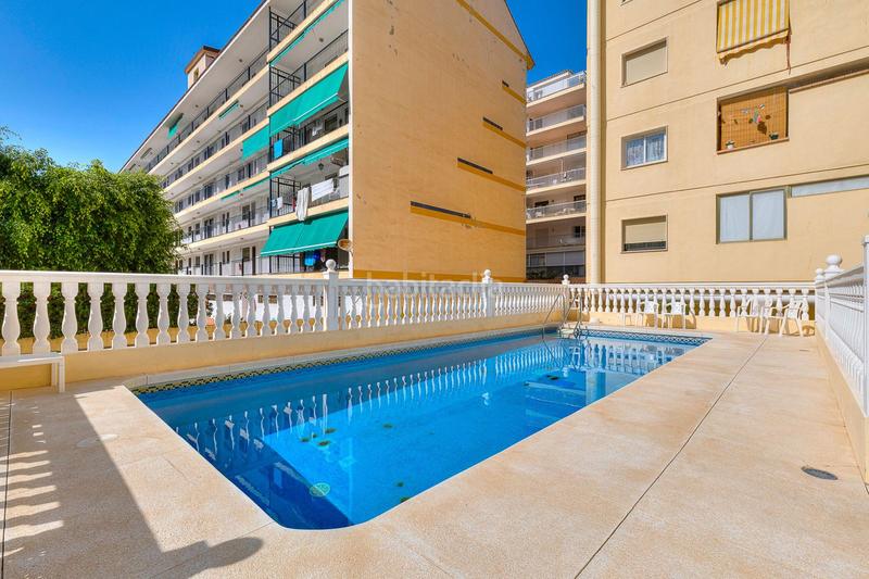 Foto 4dfcb335-42bd-45a7-a9fe-9b706b43afa4. Ático en paseo marítimo rey de españa 80 apartamento en segunda linea en Fuengirola