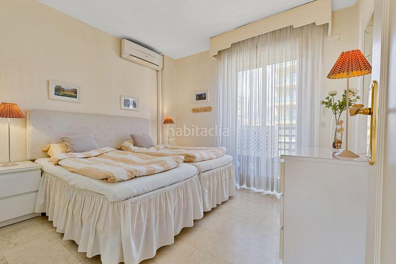 Foto 681762ce-a80b-470a-9f96-a3d3d88d2e57. Ático en paseo marítimo rey de españa 80 apartamento en segunda linea en Fuengirola