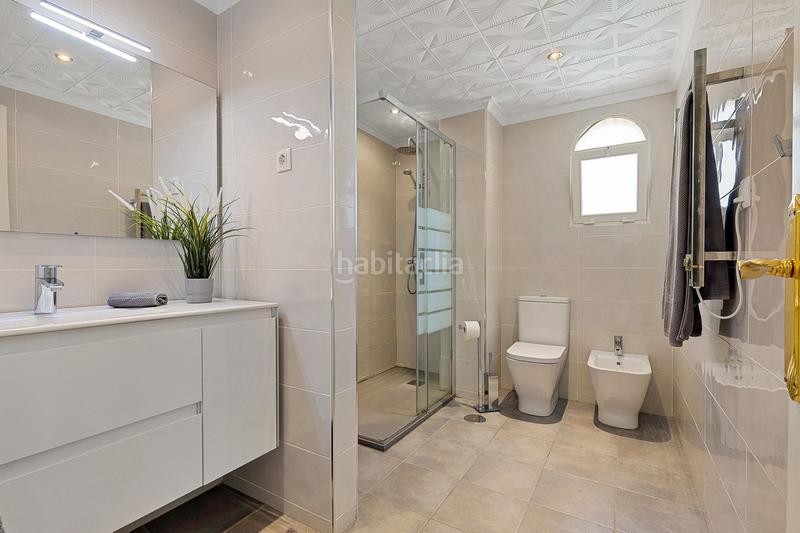 Foto 9ea28507-91f2-44b0-9528-4ede3bd7c4a2. Ático en paseo marítimo rey de españa 80 apartamento en segunda linea en Fuengirola