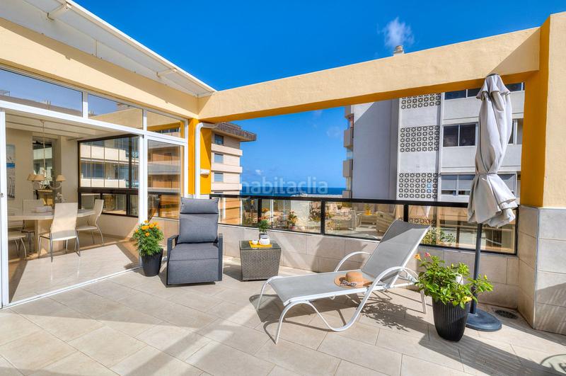 Foto b8398aba-e5f5-4df1-bb8f-f76d9a288235. Ático en paseo marítimo rey de españa 80 apartamento en segunda linea en Fuengirola
