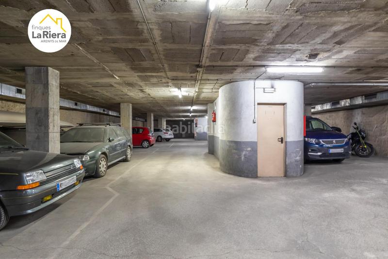 Foto 66495a20-fd5b-4711-8456-64a560f39327. Autoparkplatz in Centre Arenys de Mar