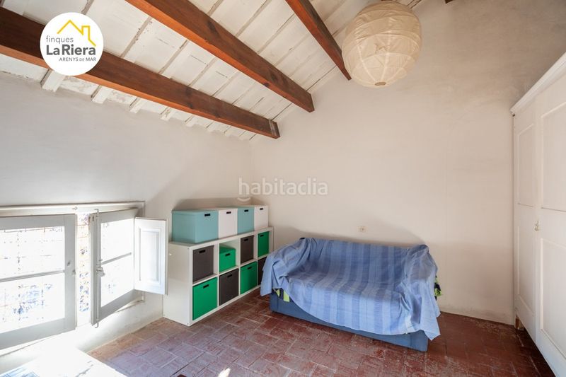 Foto 0ed939dd-8345-4d44-b0c2-5a430659fffe. Edifici a Centre Arenys de Mar