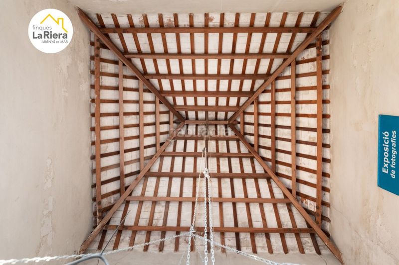 Foto 39b90192-c1e1-4e12-8fed-65ca7c214e6e. Edifici a Centre Arenys de Mar