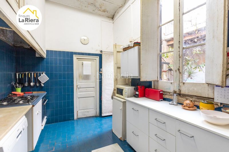 Foto 4aad3c3b-e564-40c4-ad39-87963a209a20. Edifici a Centre Arenys de Mar