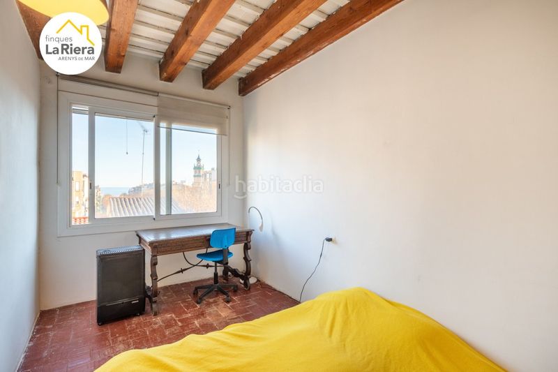 Foto 503b4355-bfce-4b0e-aa7d-ed2fb226a4b6. Edifici a Centre Arenys de Mar