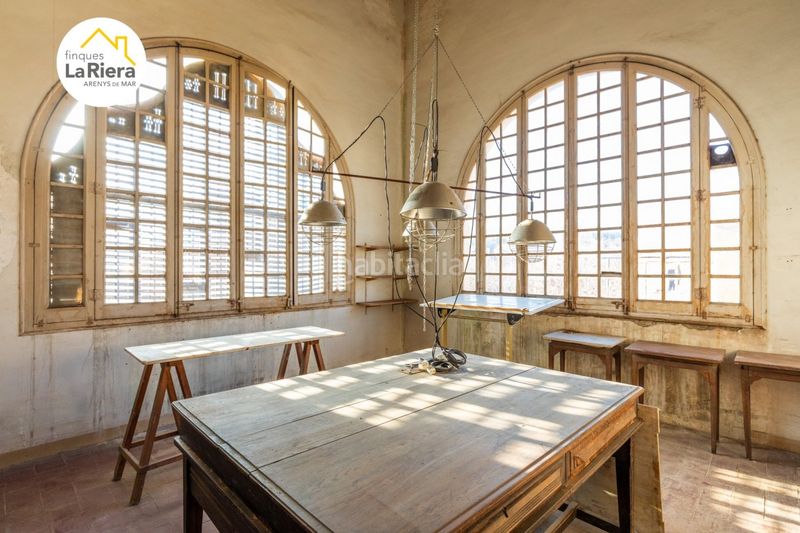 Foto 5118f4f5-163c-46f3-afc5-5c2b00d6b327. Edifici a Centre Arenys de Mar