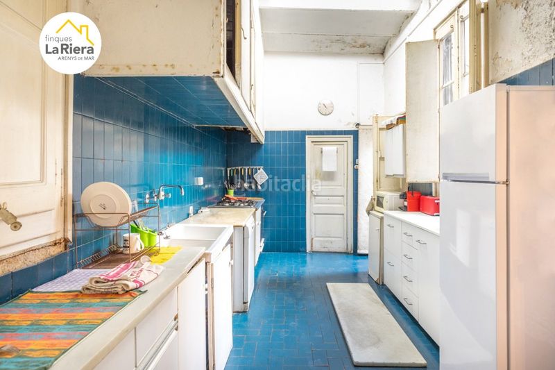 Foto 5896b280-7ce6-444c-a45a-0e8b78d49ec0. Edifici a Centre Arenys de Mar