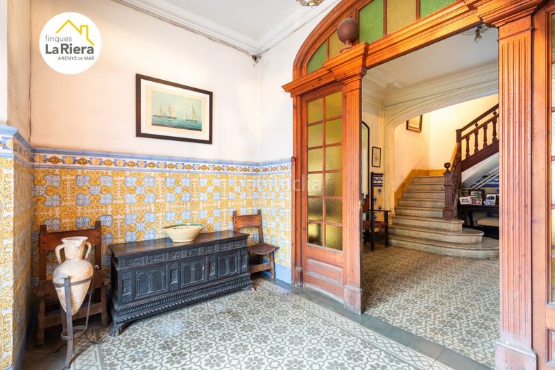 Foto 5a46afc9-a921-4805-9d8c-1342977b2d49. Edifici a Centre Arenys de Mar