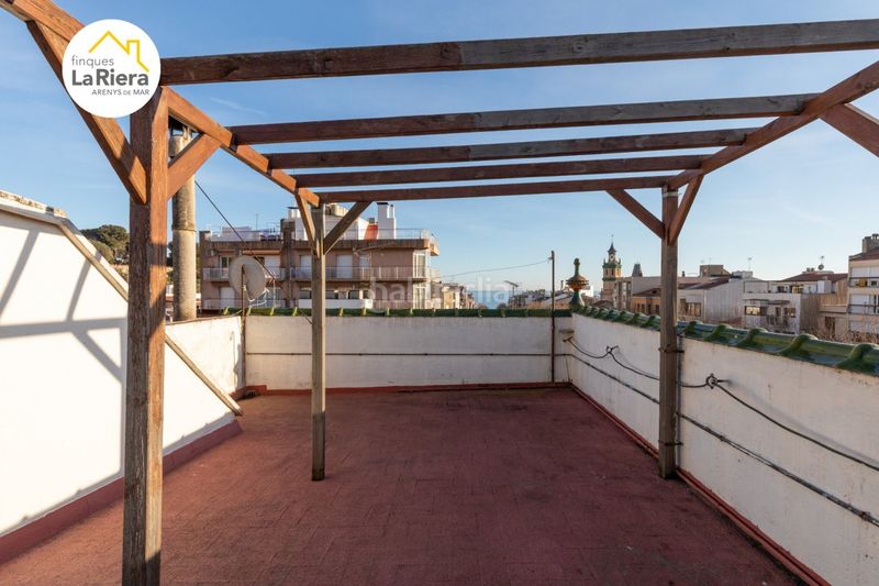 Foto 65011fe3-14f4-453b-8808-8ba49f42061f. Edifici a Centre Arenys de Mar