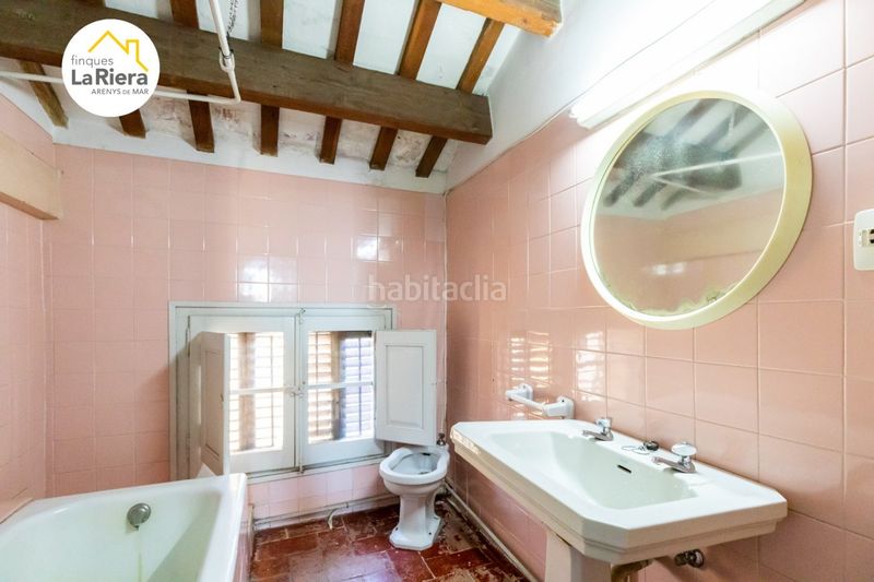 Foto a94bb5e0-e0ff-4b14-aa3d-81c2317919b1. Edifici a Centre Arenys de Mar