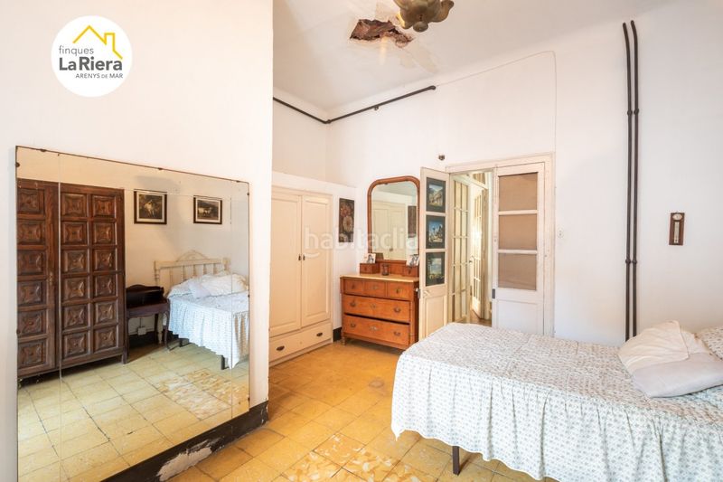 Foto b8b55350-a60a-4746-8d04-732bd1e57b94. Edifici a Centre Arenys de Mar