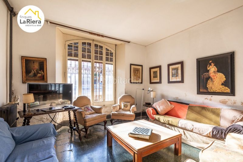 Foto c545f0c5-4ddf-46e4-a47e-ec9aafbf6208. Edifici a Centre Arenys de Mar