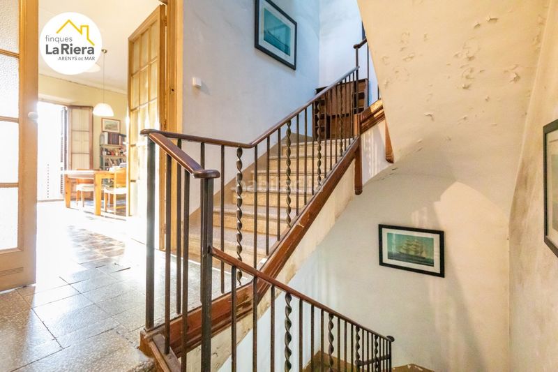 Foto f3019f37-1347-4c55-8417-3ed9dbeb7473. Edifici a Centre Arenys de Mar