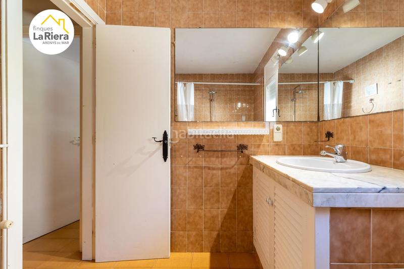 Foto 8048898b-eff7-4b9a-a4d3-e935e0cf01a8. Casa con riscaldamento parcheggio in Zona alta Arenys de Mar