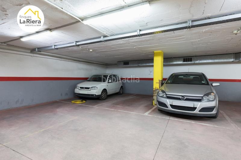 Foto d6aa6b69-4d84-4dd3-b639-bbdfad6eae4a. Aparcament cotxe a Centre Arenys de Mar