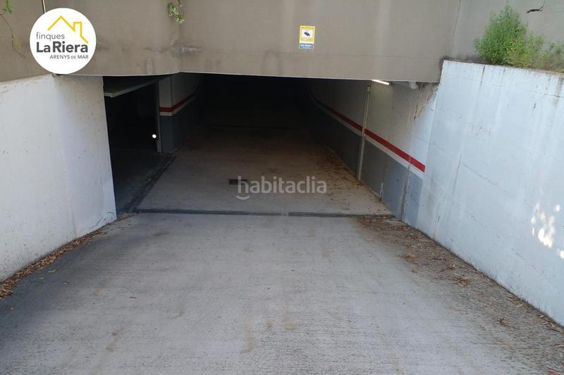 Foto 9bbff300-dbdd-4a56-8e71-36dca72d04c9. Aparcament cotxe a Centre Arenys de Mar