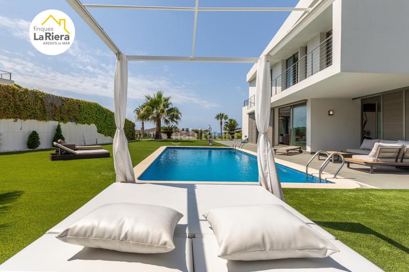 Foto 9bb9909e-16c9-4119-b36d-b46599d14ac9. Casa zona residencial exclusiva. en Urbanitzacions Arenys de Mar