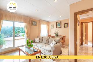 Appartement à Arenys de Munt. Piso con dos patios amplios