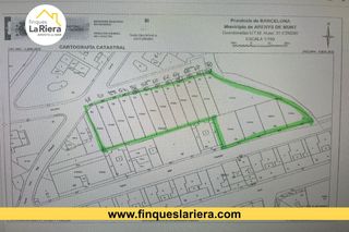 Terreny residencial a Arenys de Munt. Solar a dos calles para edificar 8 casas pareadas y un edificio