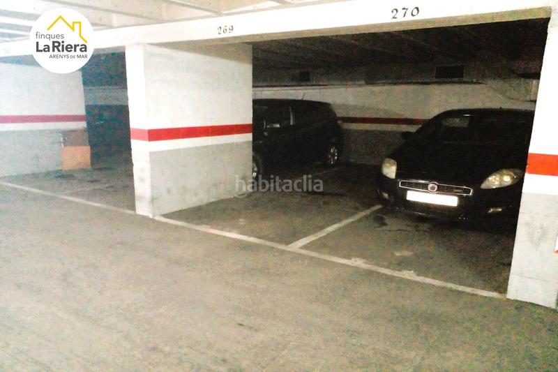 Foto 8ce3b603-25a5-4f93-8749-fe16f6cf6537. Aparcament cotxe a Centre Arenys de Mar