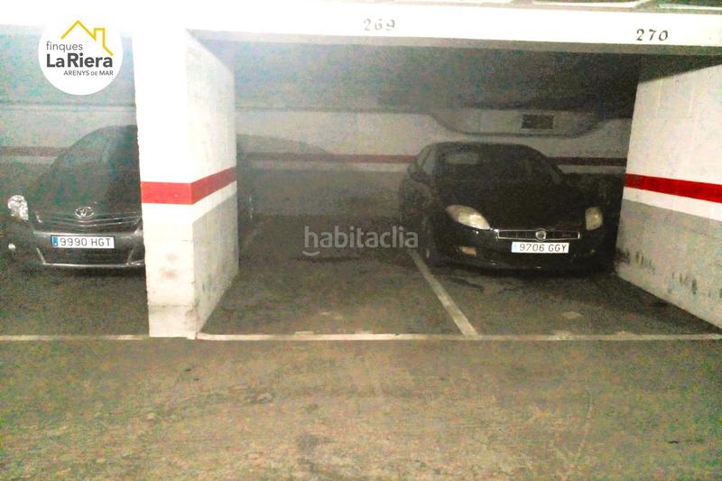 Foto ebe4b1f2-770d-434b-b89f-03732eac1771. Aparcament cotxe a Centre Arenys de Mar