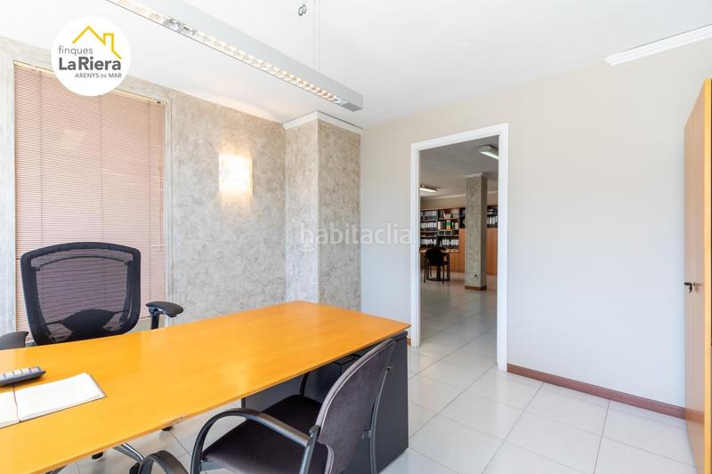 Foto 73e4b4bc-a5f4-4325-bdbd-35779f5f738f. Location bureau avec chauffage dans Centre Arenys de Mar