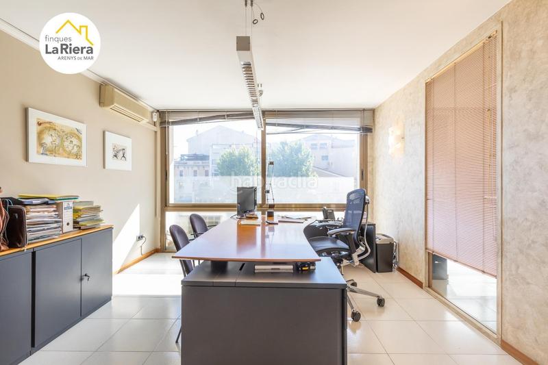 Foto b3369f13-6040-4062-888e-dbfa85af3e77. Miete büro mit heizung in Centre Arenys de Mar