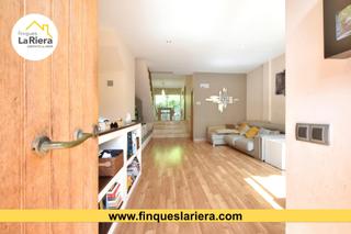 Maison à Urbanitzacions. Casa adossada en arenys de mar