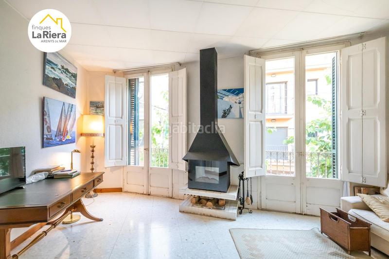 Foto ea063b6a-810a-4ac5-8ed6-affd975540cb. Zweistöckige wohnung mit heizung in Centre Arenys de Mar