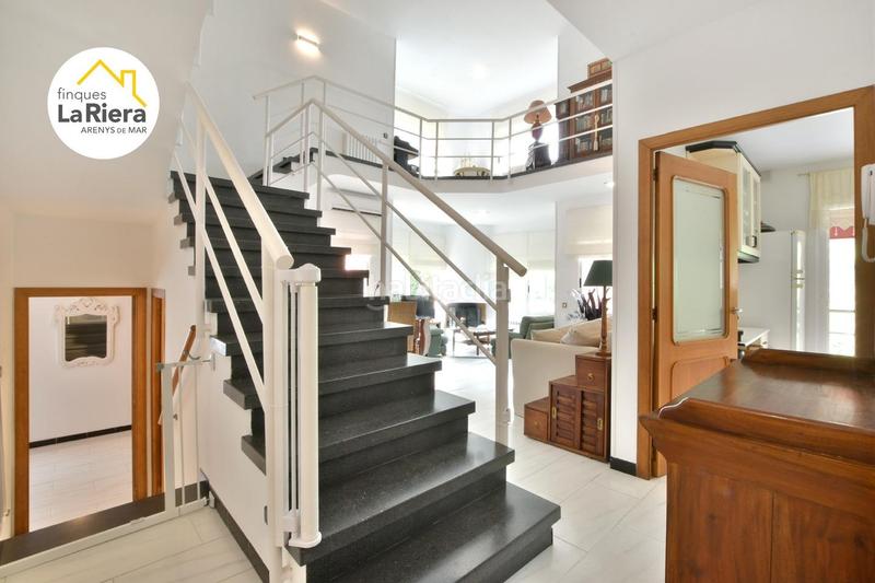 Foto 08253e11-b8ea-4317-9a4c-085e8cce211b. Chalet con riscaldamento parcheggio piscina in Arenys de Munt