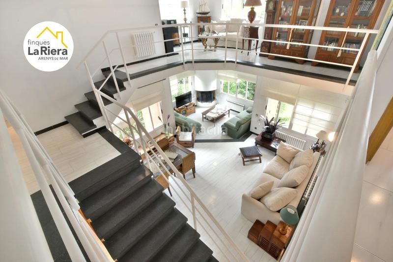 Foto 40d513a3-dde3-4532-869a-ffbb99d56b01. Chalet con riscaldamento parcheggio piscina in Arenys de Munt