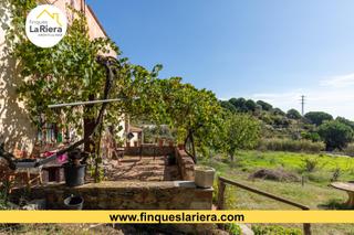Chalet in Arenys de Munt. Masia en finca rustica muy cercana  a la poblacion