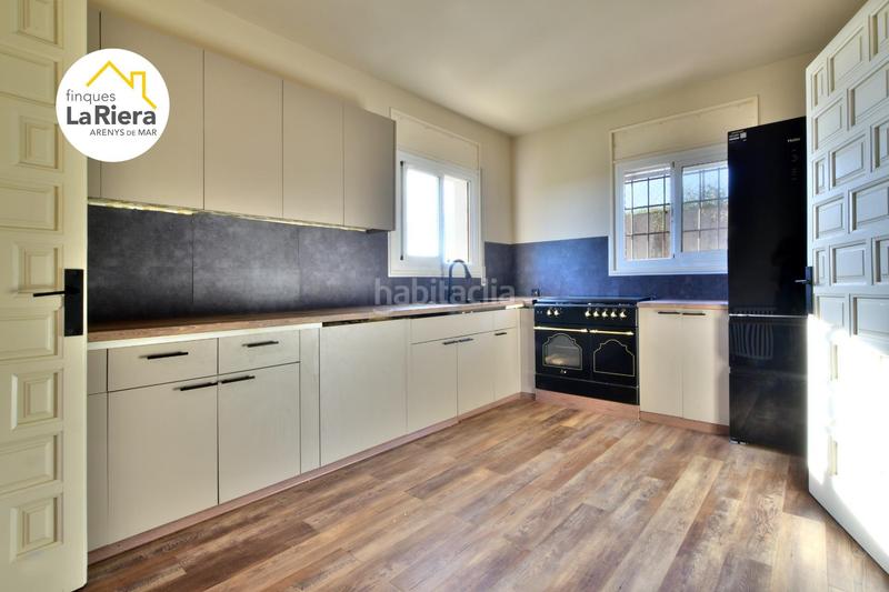 Foto 4bc5db94-c749-43d6-bfea-d09268f3bdc8. Chalet con riscaldamento parcheggio piscina in Arenys de Munt