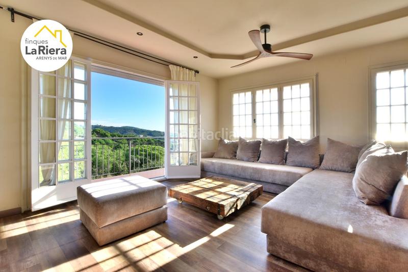 Foto 6d81a2a5-8202-4e51-b791-09fcfb48a493. Chalet con riscaldamento parcheggio piscina in Arenys de Munt