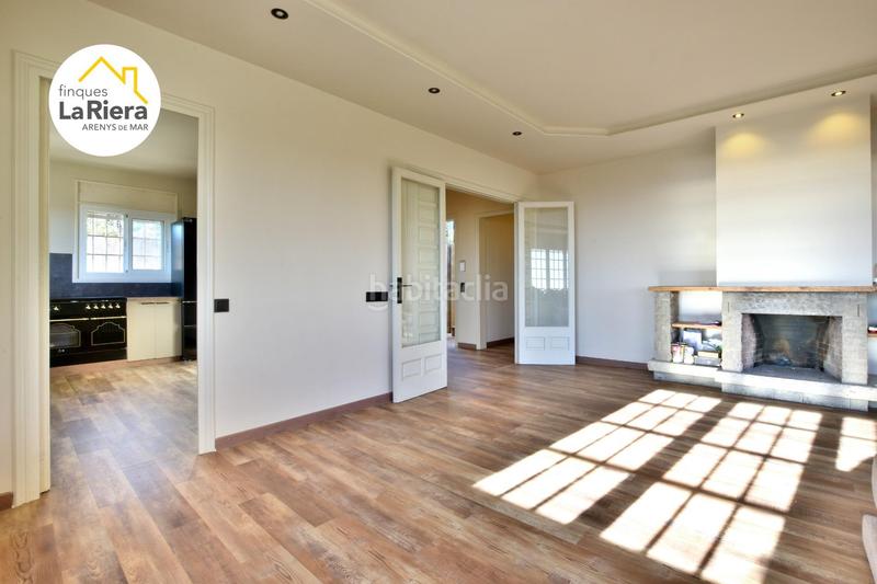 Foto 9e054a1a-ce30-44fe-bb82-228e3d190bcf. Chalet con riscaldamento parcheggio piscina in Arenys de Munt