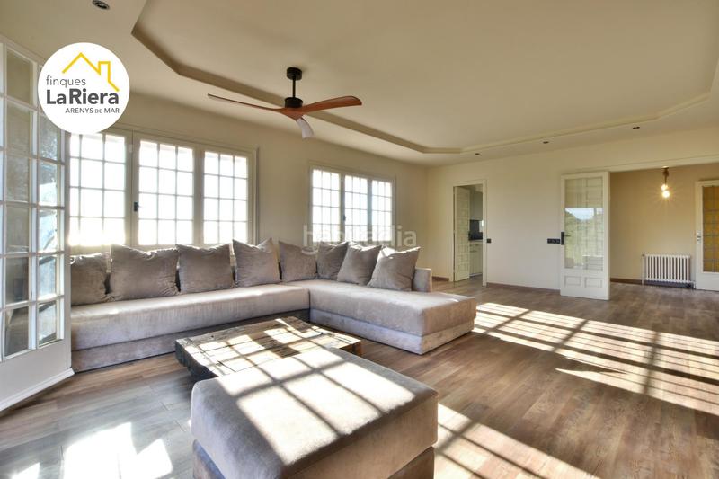 Foto df4388c6-9b99-40ed-bb9d-a40078028352. Chalet con riscaldamento parcheggio piscina in Arenys de Munt