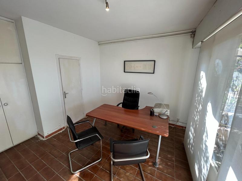 Foto bf483648-4cb8-4202-bdb4-6c0c3ff69f2f. Alquiler local comercial precioso despacho profesional con patio exterior. en Arenys de Mar