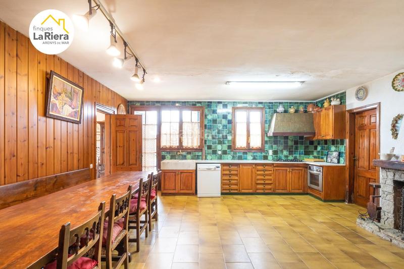 Foto 1c1a4ec9-3f6a-4dd7-ab06-e873a67ac888. Chalet con parcheggio piscina in Arenys de Munt