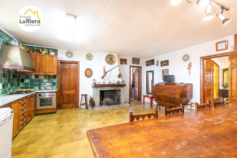 Foto 5776d43d-19d5-4c66-9815-93aad829a189. Chalet con parcheggio piscina in Arenys de Munt