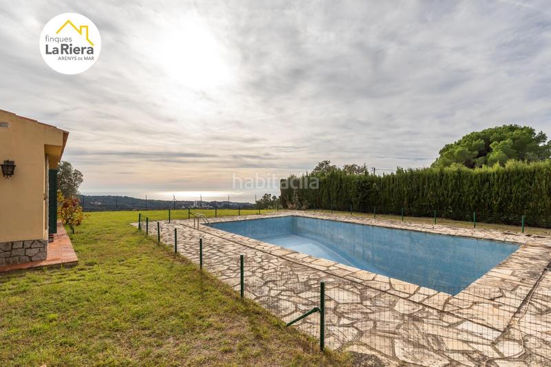 Foto b435369b-c5c1-4303-bec9-9f7e8744000c. Chalet con parcheggio piscina in Arenys de Munt