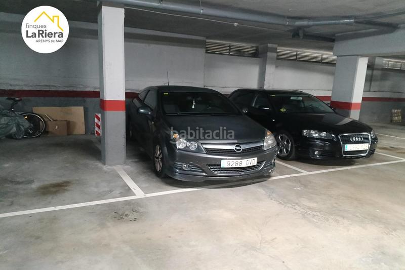 Foto acccf6ea-1f6a-4697-80ab-4ba594a6dff1. Autoparkplatz in Zona alta Arenys de Mar