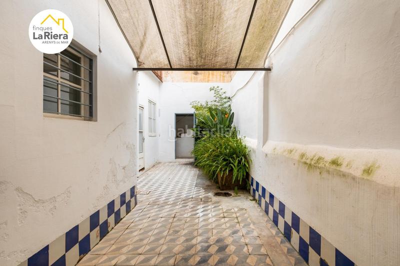 Foto 43d145b7-d5dd-4935-afbe-f348c74e760a. Édifice dans Centre Arenys de Mar