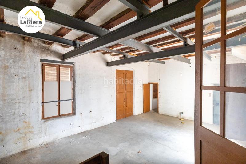 Foto 9562b0d6-567d-4f29-8336-f1fe64e915ba. Édifice dans Centre Arenys de Mar