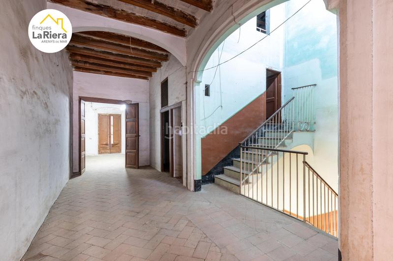 Foto e6cde42d-e971-449f-a28c-8d4bed16f7b6. Édifice dans Centre Arenys de Mar